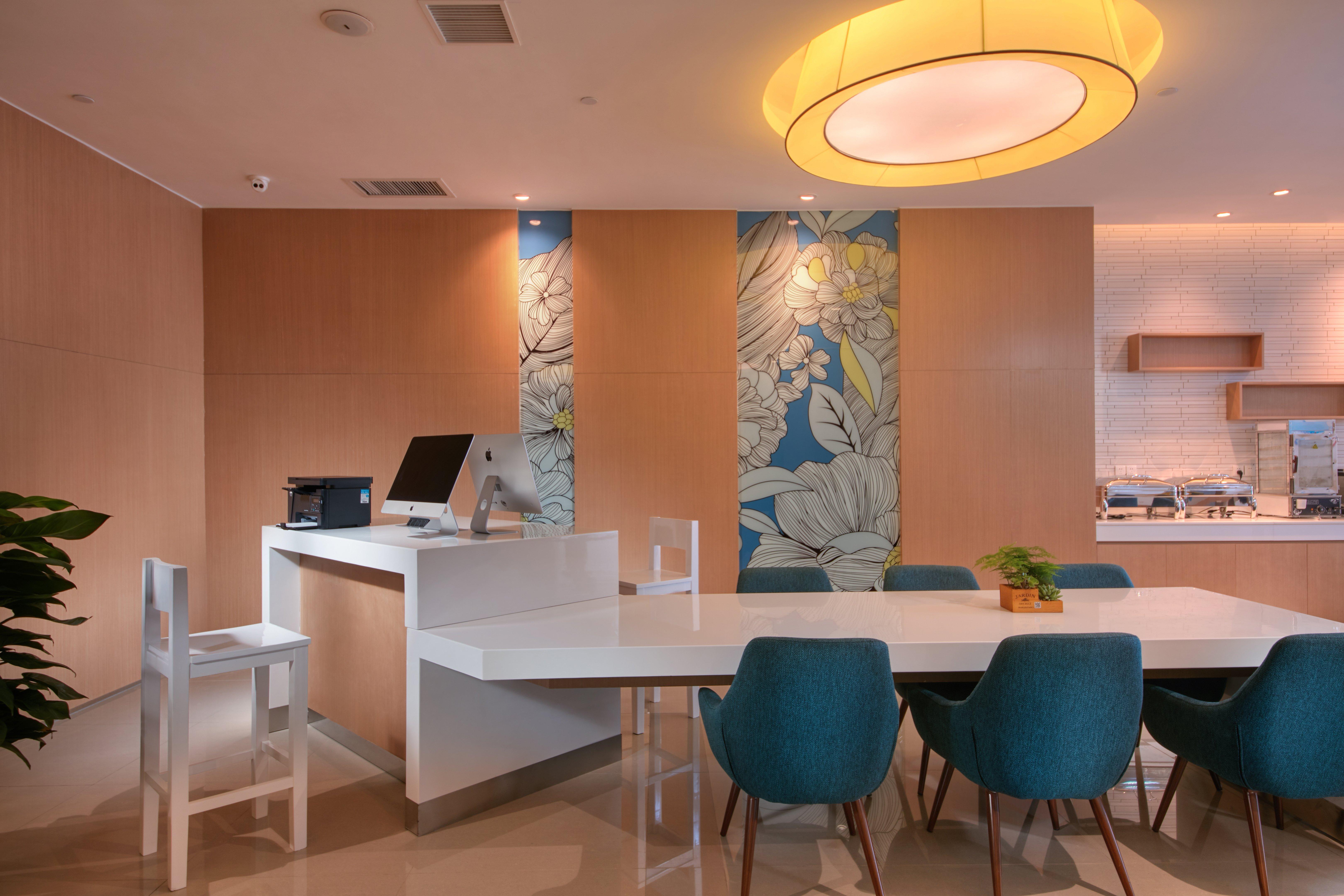 Holiday Inn Express Luoyang Yichuan By Ihg エクステリア 写真