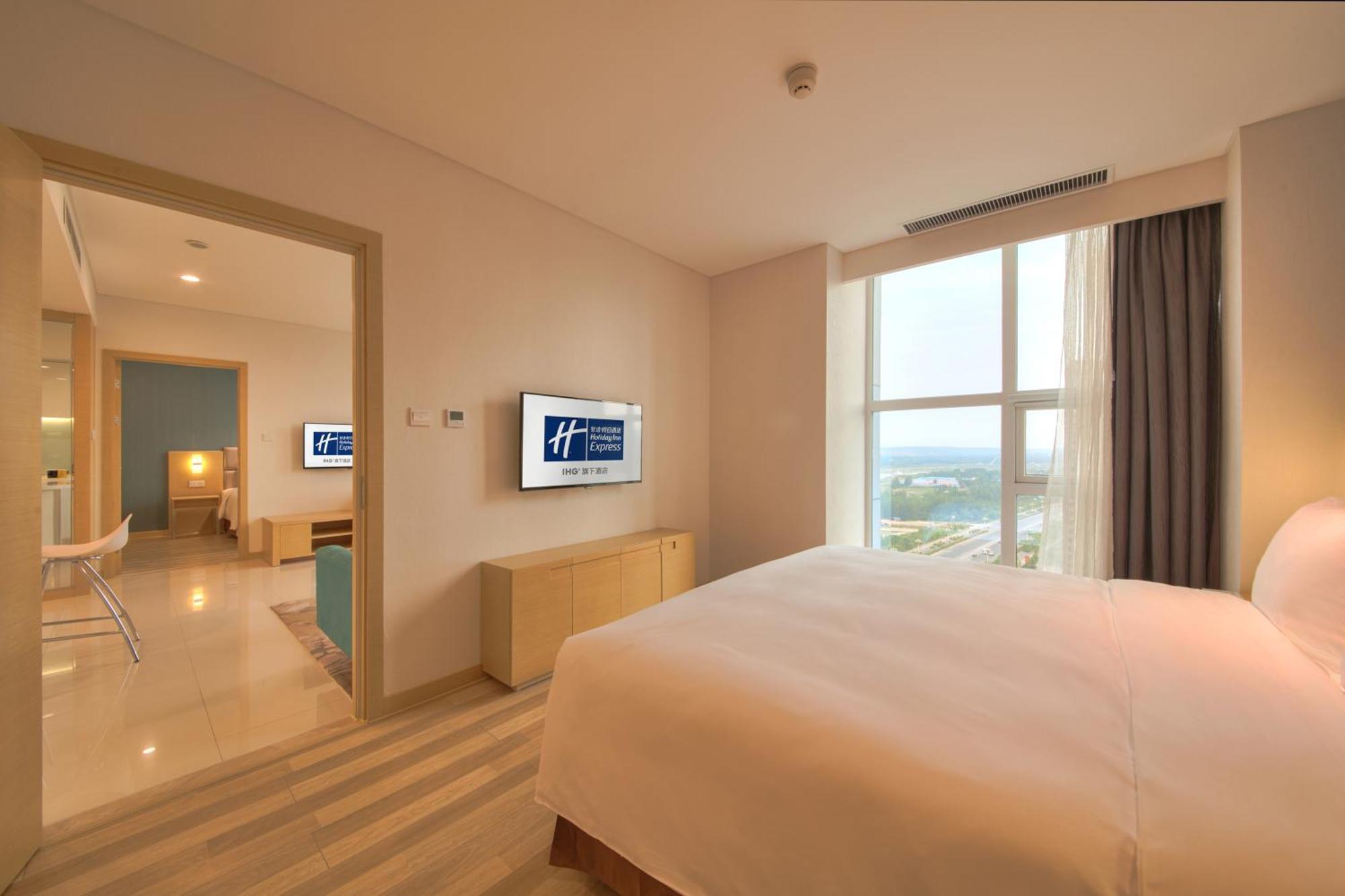 Holiday Inn Express Luoyang Yichuan By Ihg エクステリア 写真